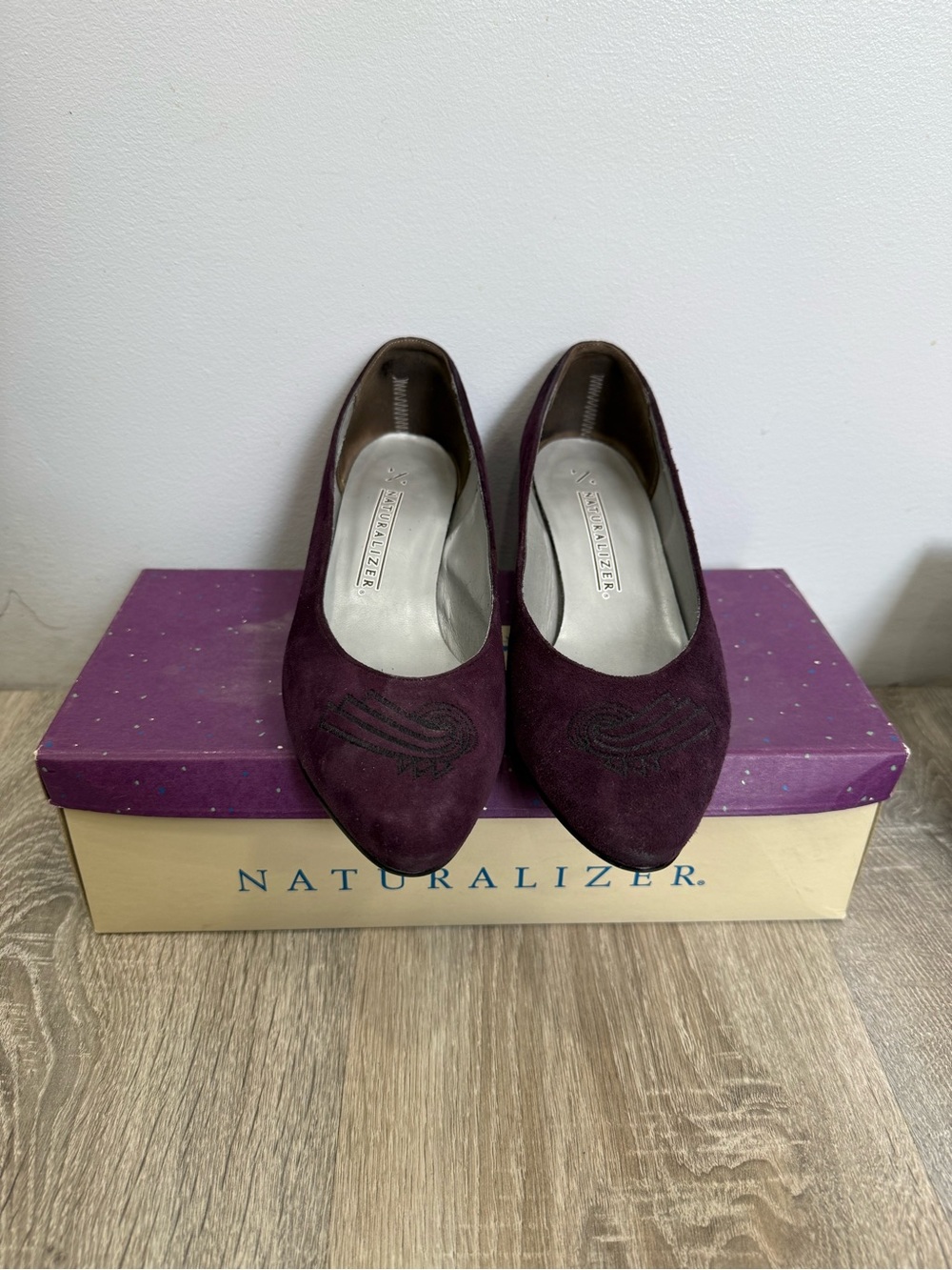 Naturalizer Plum Suede Slip-On heels